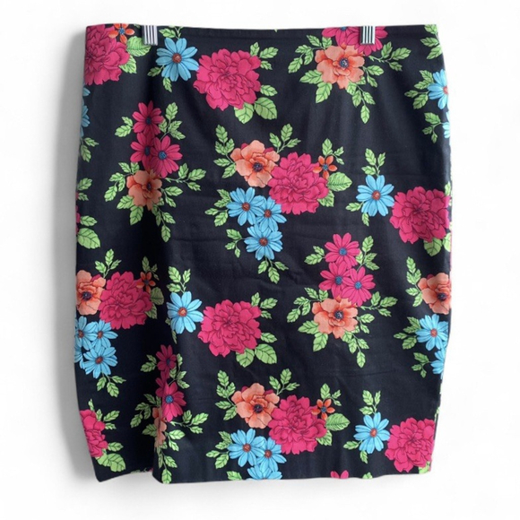 Ann Taylor Dresses & Skirts - Ann Taylor Pencil Skirt With Vivid Floral Pattern Women’s Size 10 NWOT